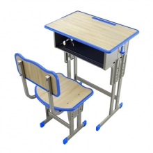學(xué)校課桌椅